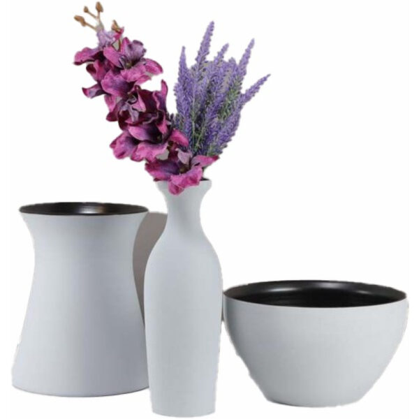 Vases and a ceramic bowl