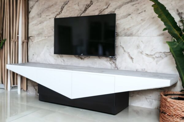 Net Home TV table with a geometric design and a wood surface alternative to marble